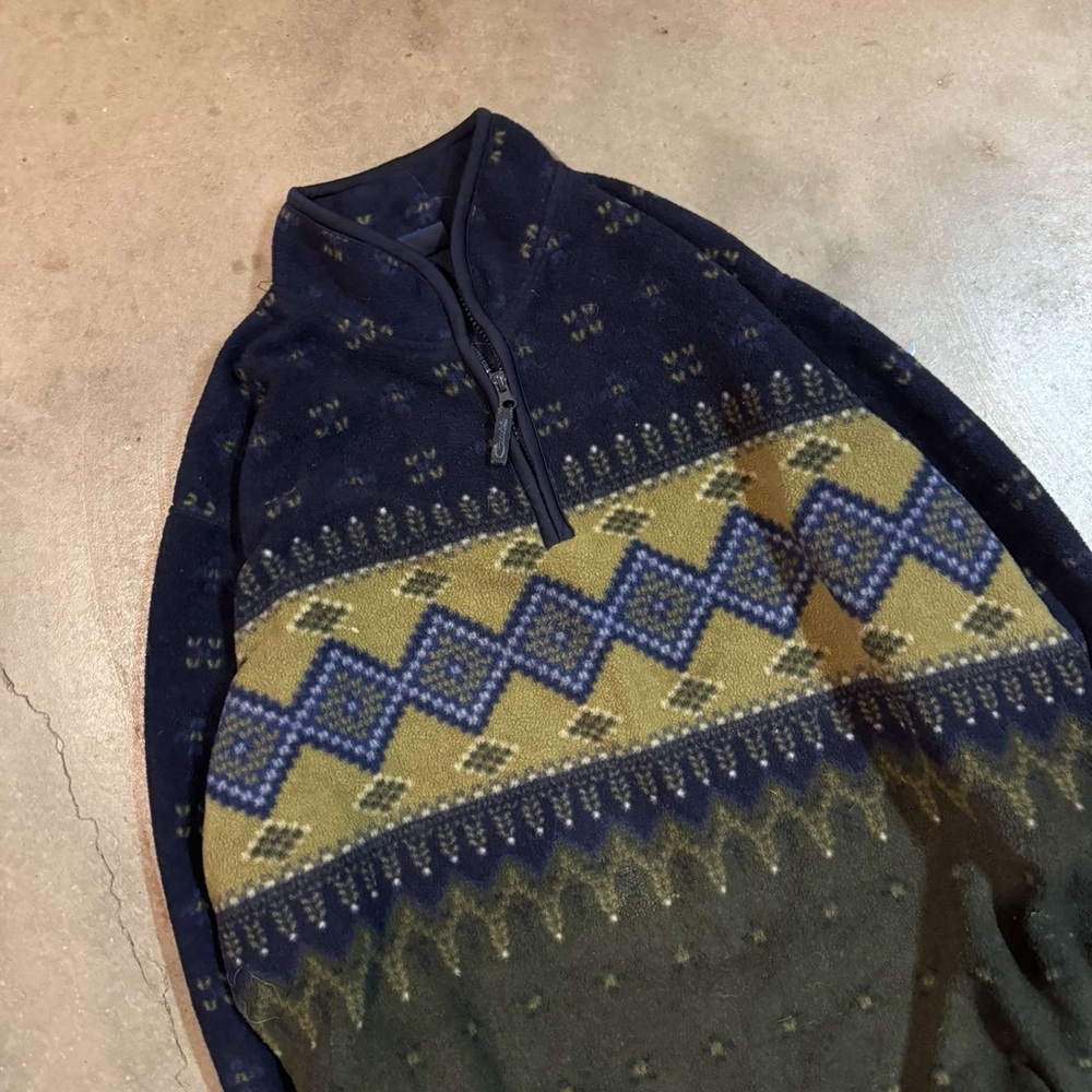 Men's Multicolor Patterned Sweater - Picture 3 of 6